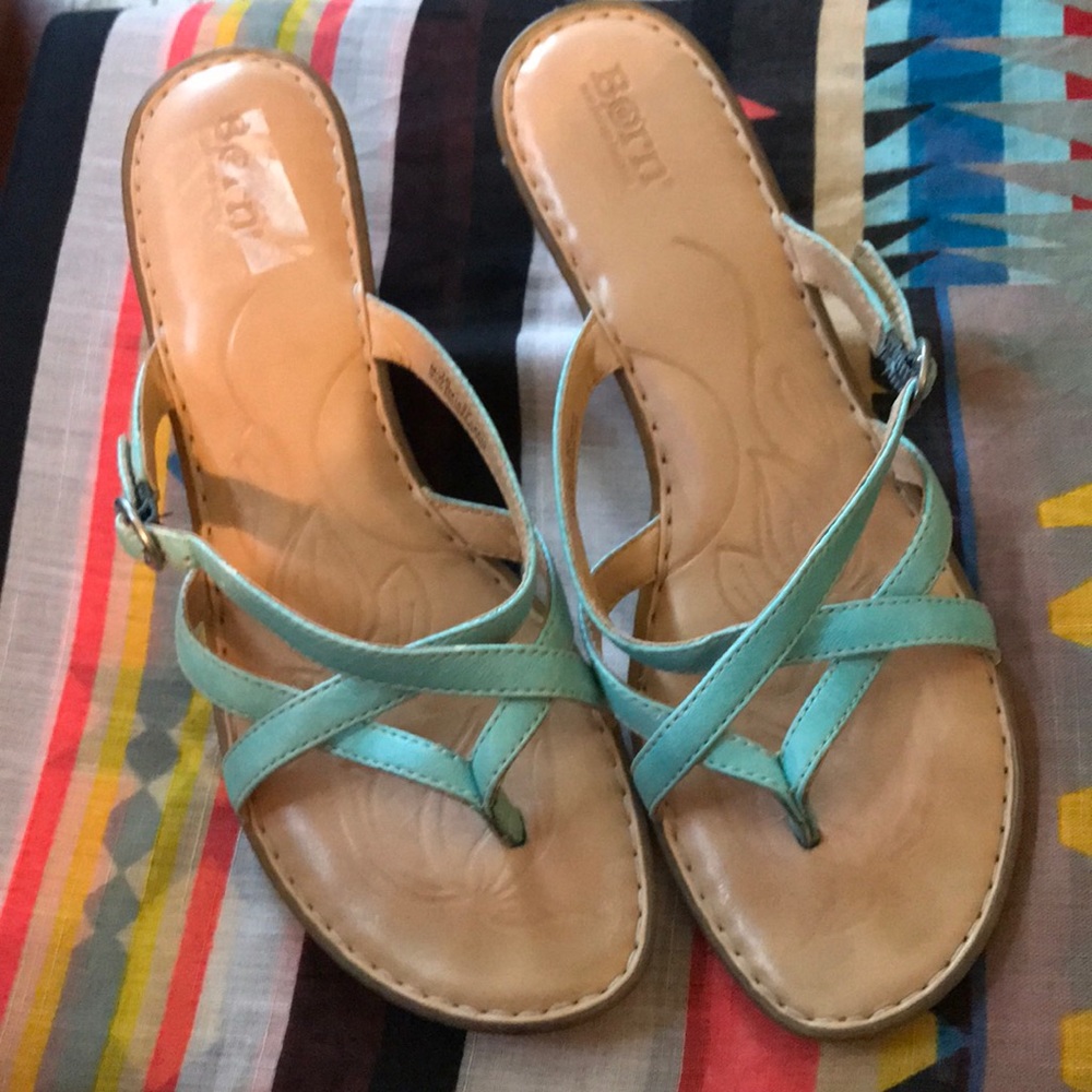 Born sandals